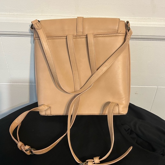 Universal Thread Purse/Backpack - Picture 3 of 4